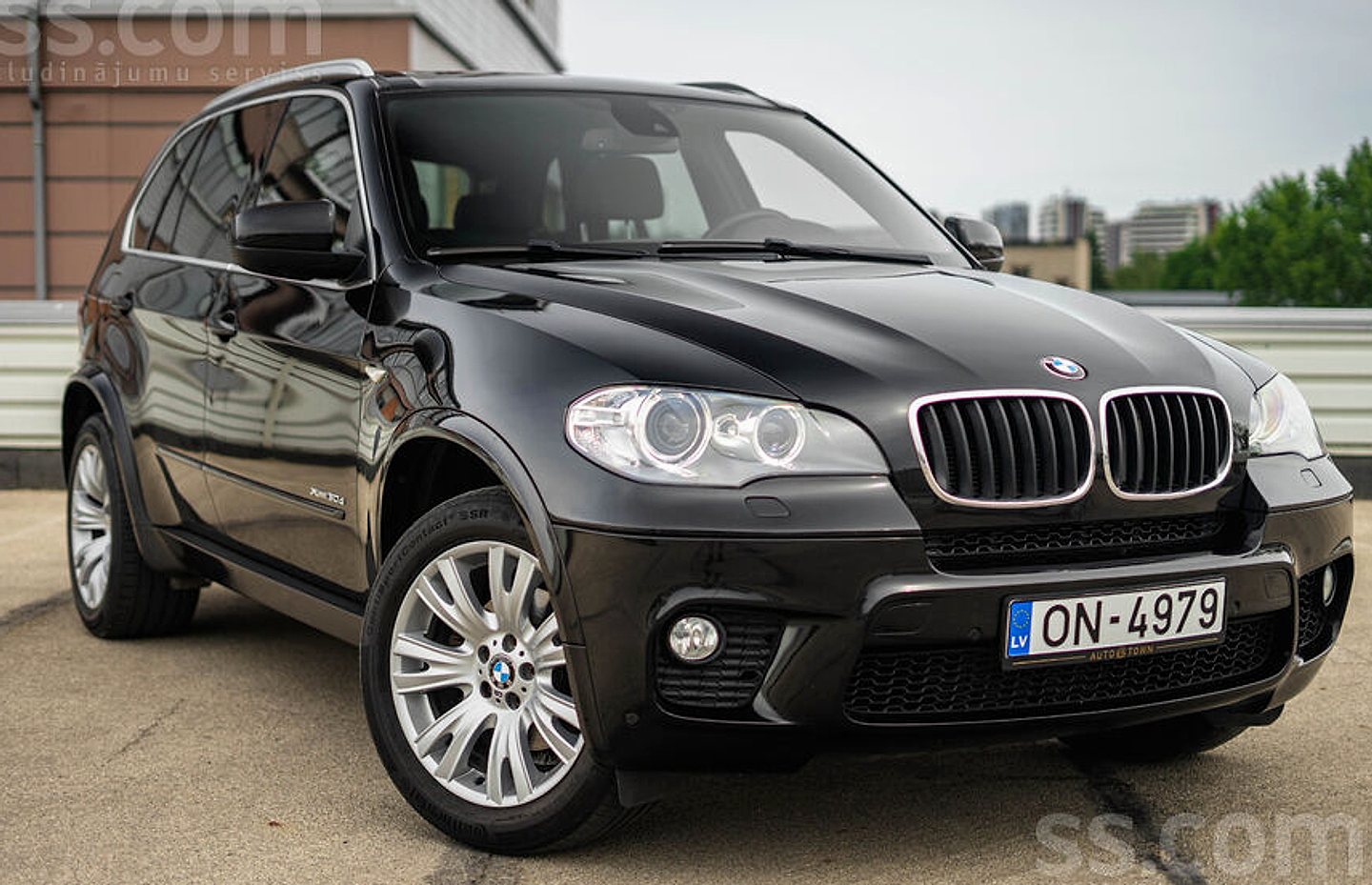 BMW X5 — foto 4