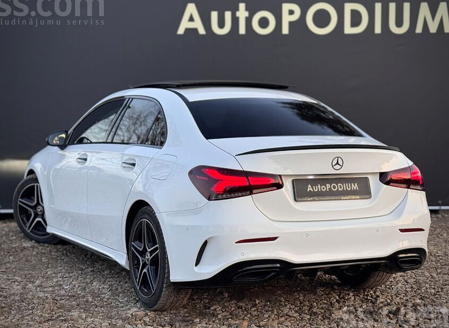 Mercedes-Benz A180 — foto 3