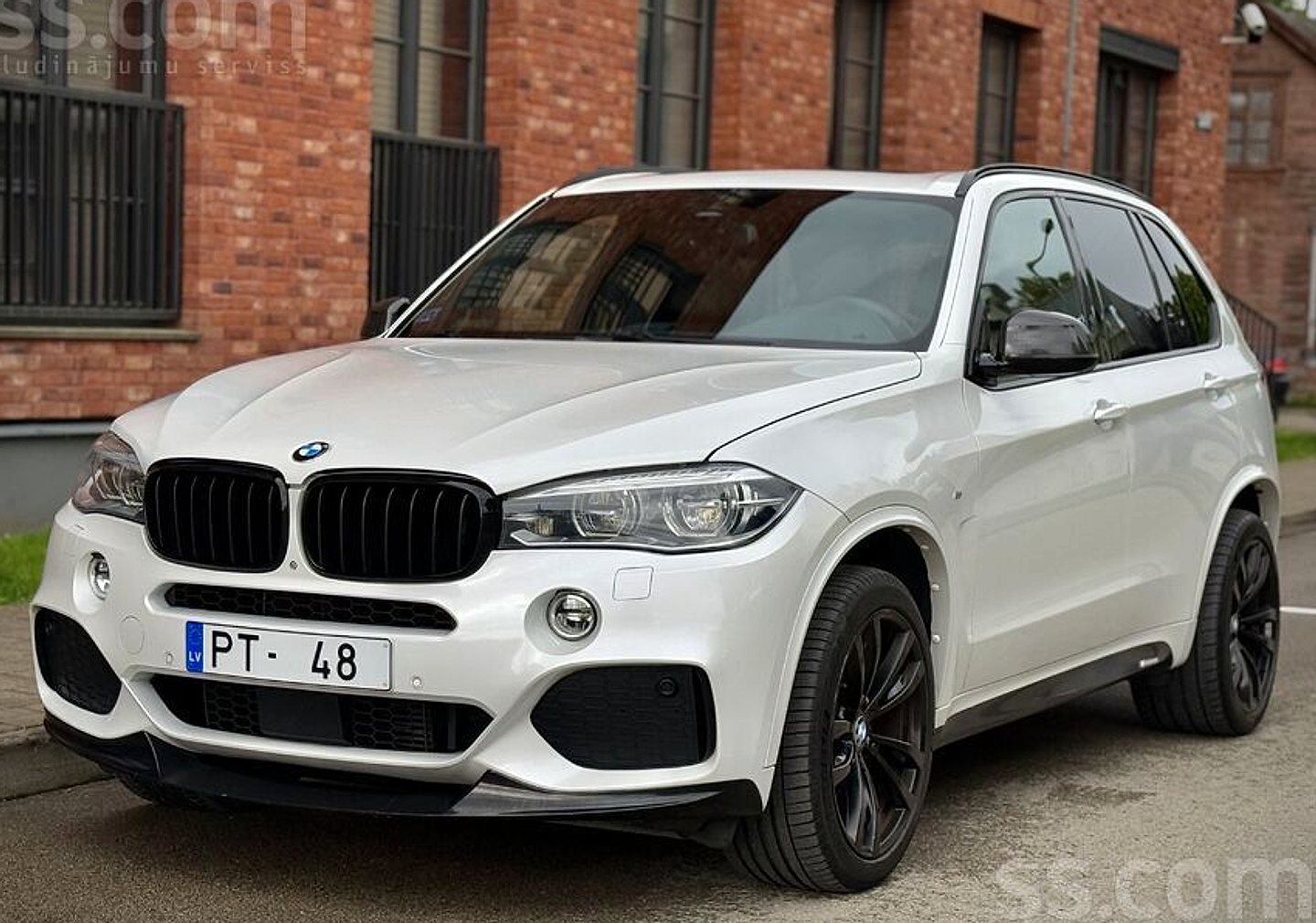 BMW X5 — foto 2