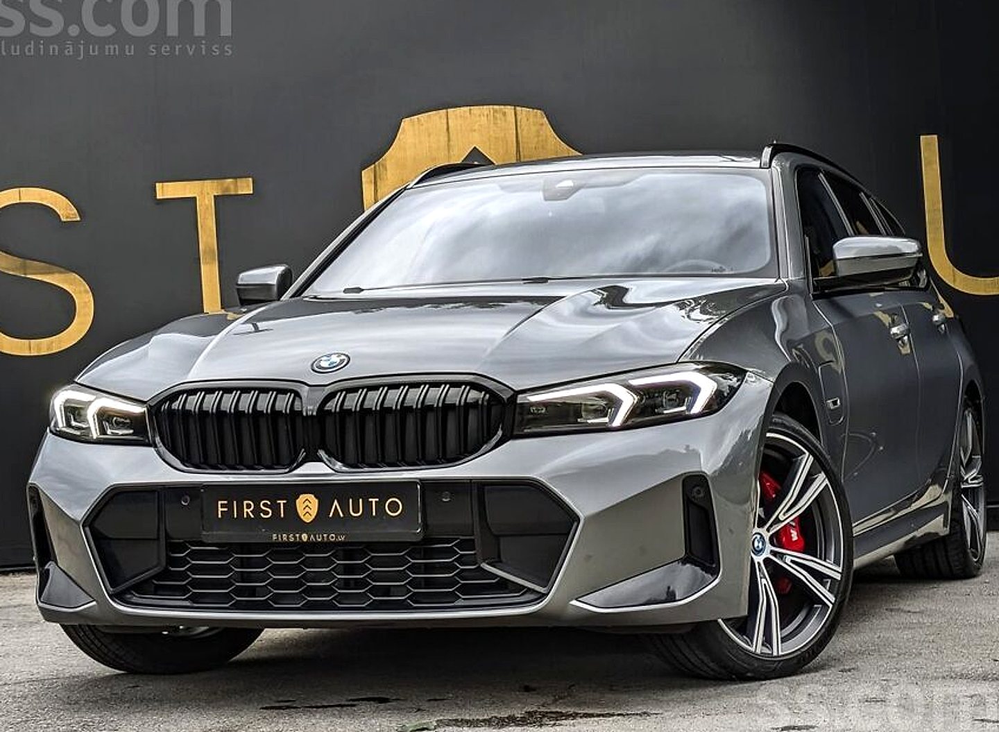 BMW 330 — foto 2