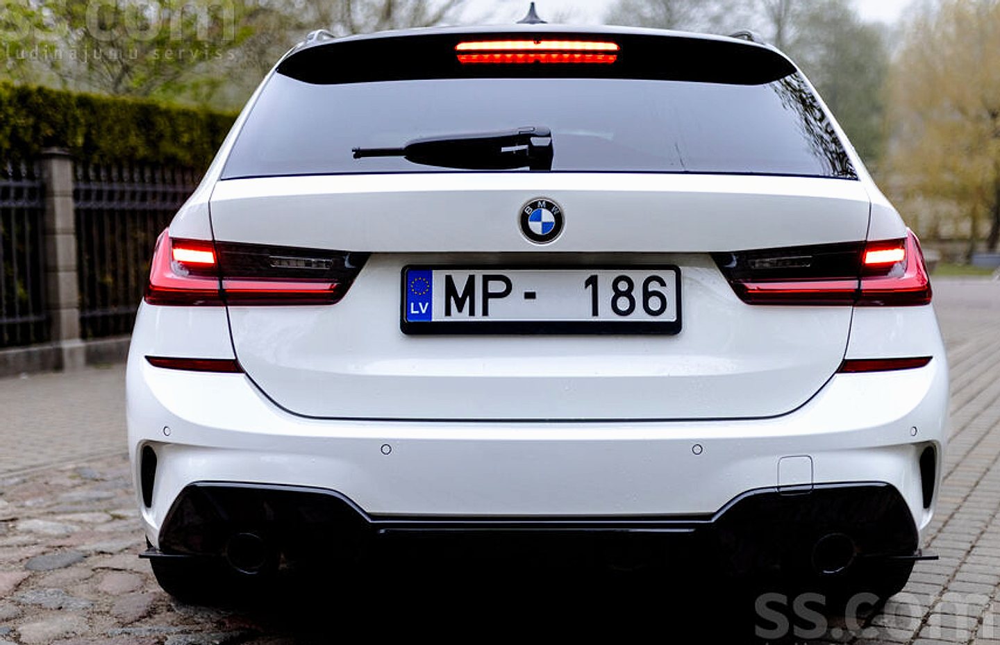 BMW 320 — foto 5