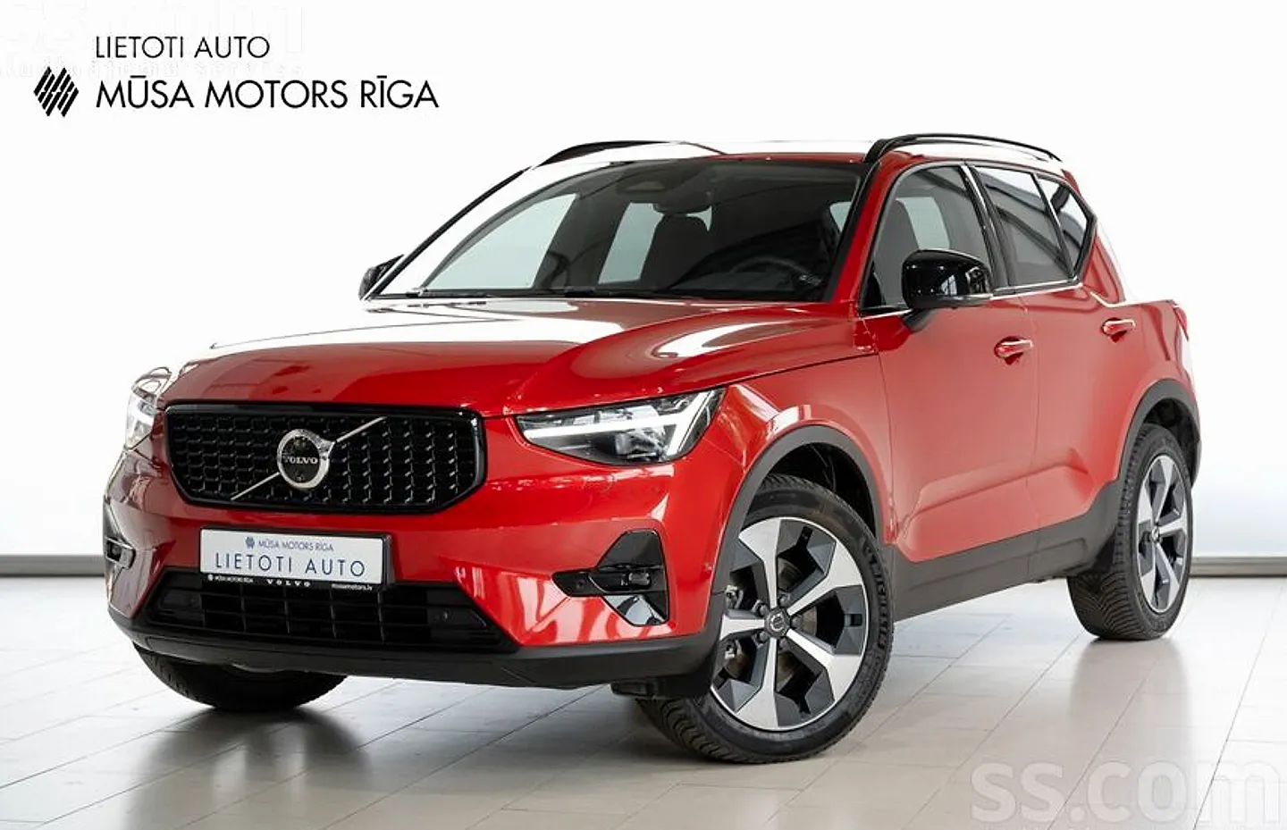Volvo XC 40, 2024. gads