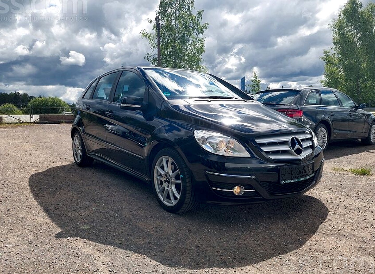 Mercedes-Benz B180 — foto 2