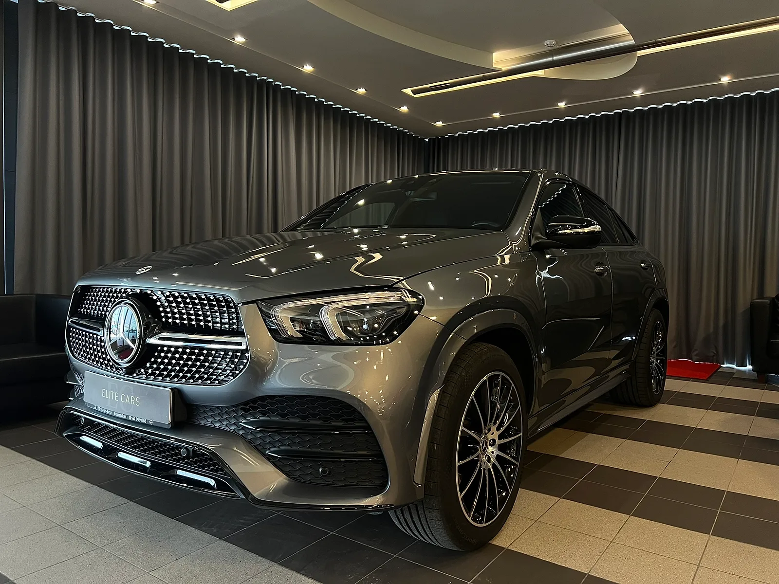 Mercedes-Benz GLE 400d, 2023. gads