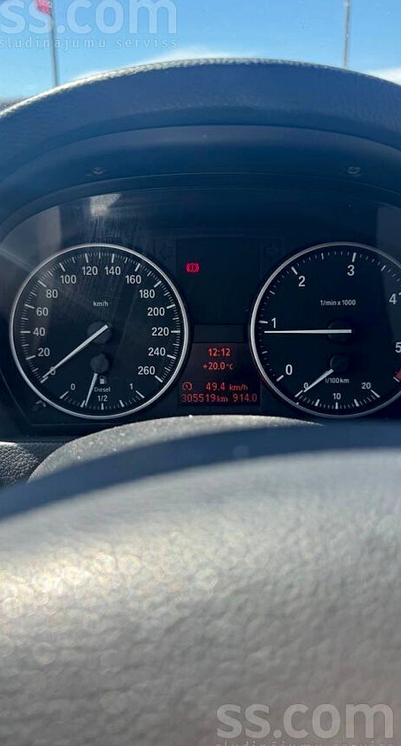 BMW 320 — foto 3