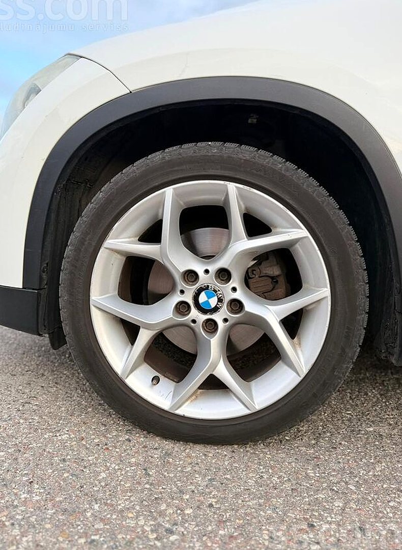 BMW X1 — foto 5