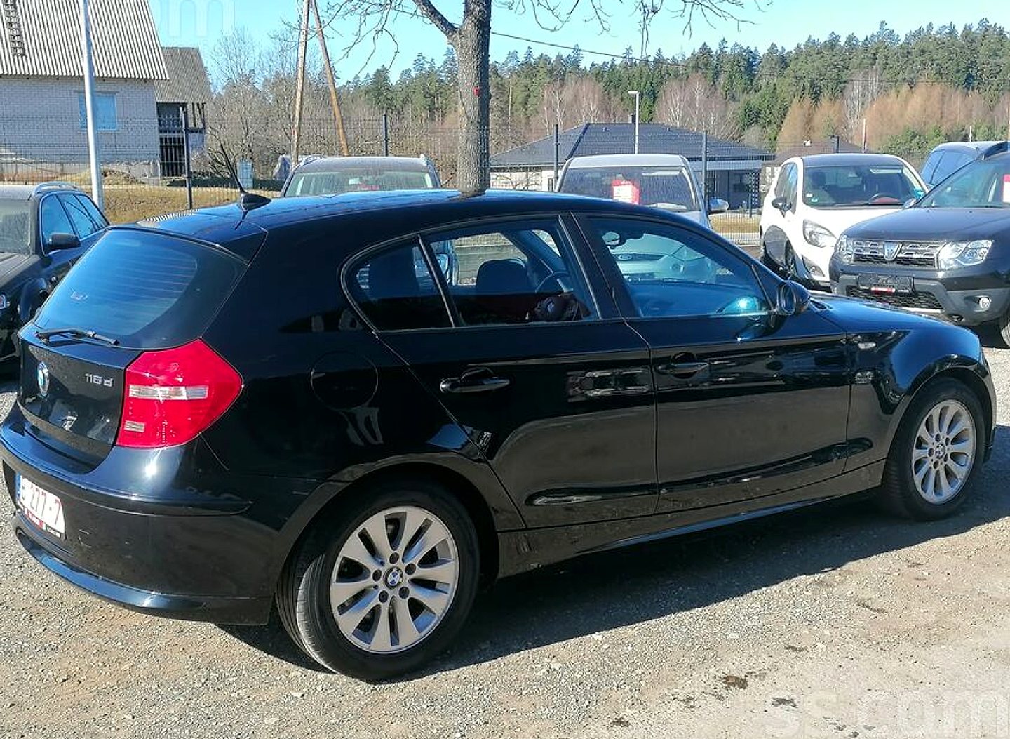 BMW 118 — foto 6