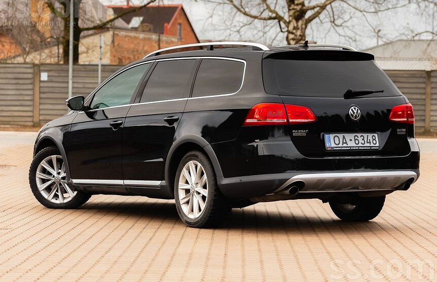 Volkswagen Passat Alltrack — foto 2