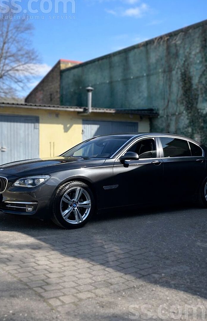 BMW 730 — foto 4