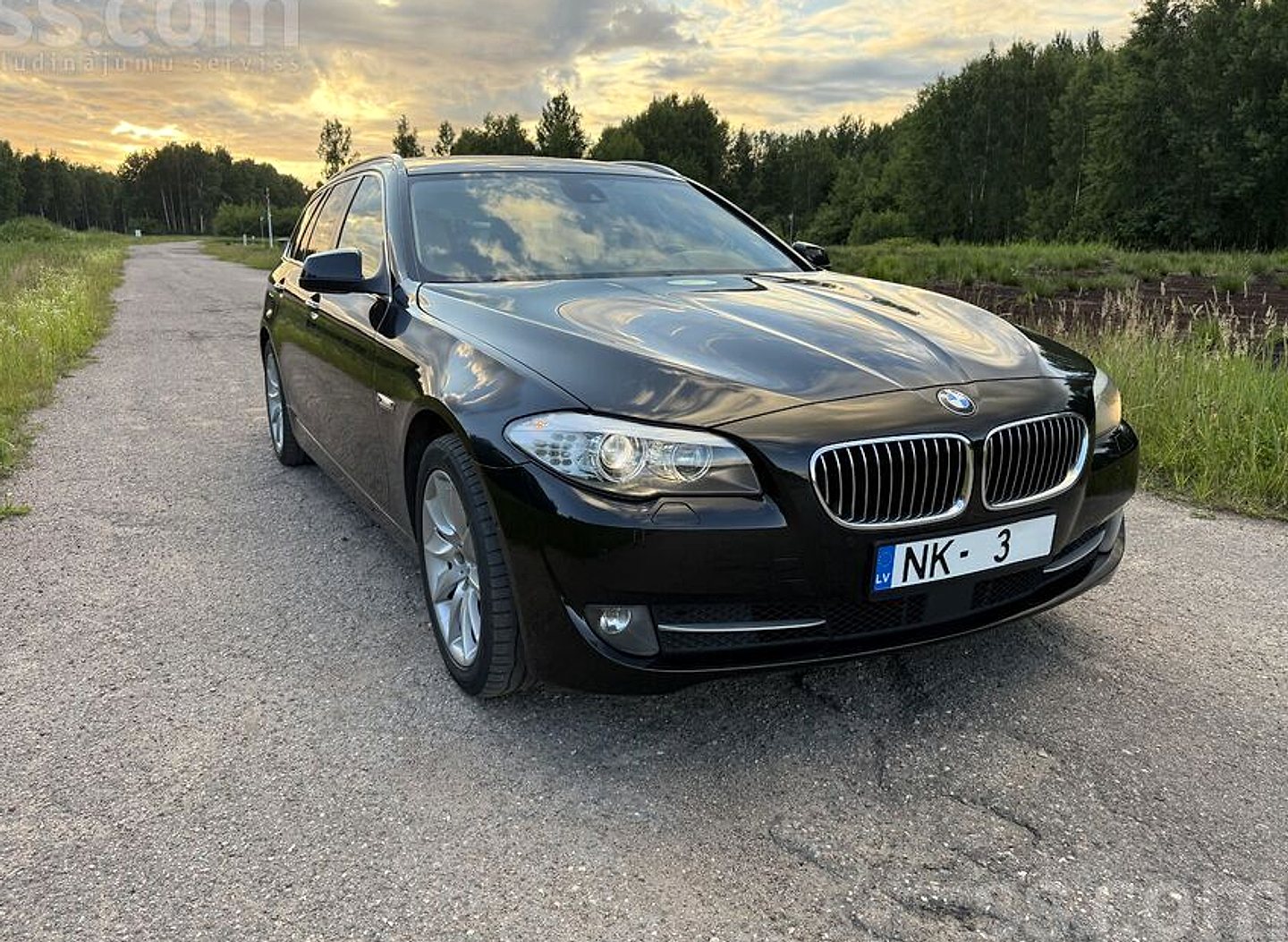 BMW 520 — foto 2