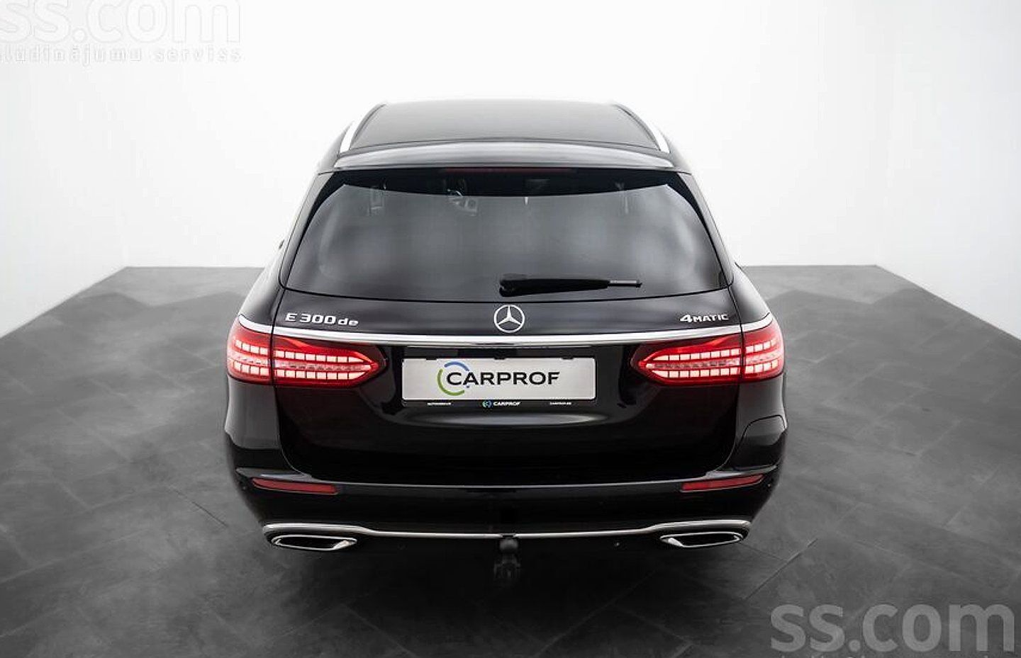 Mercedes-Benz E300 — foto 5