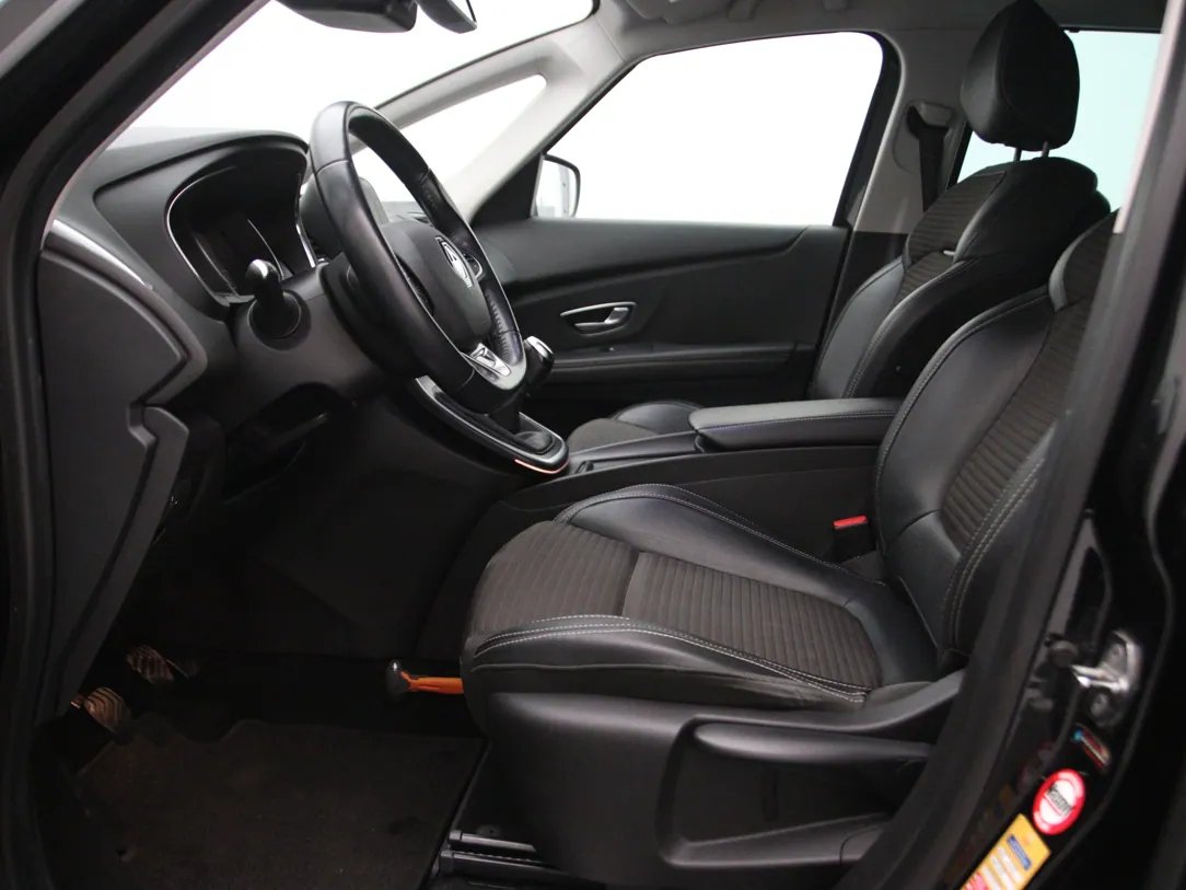 Renault Grand Scenic — foto 5