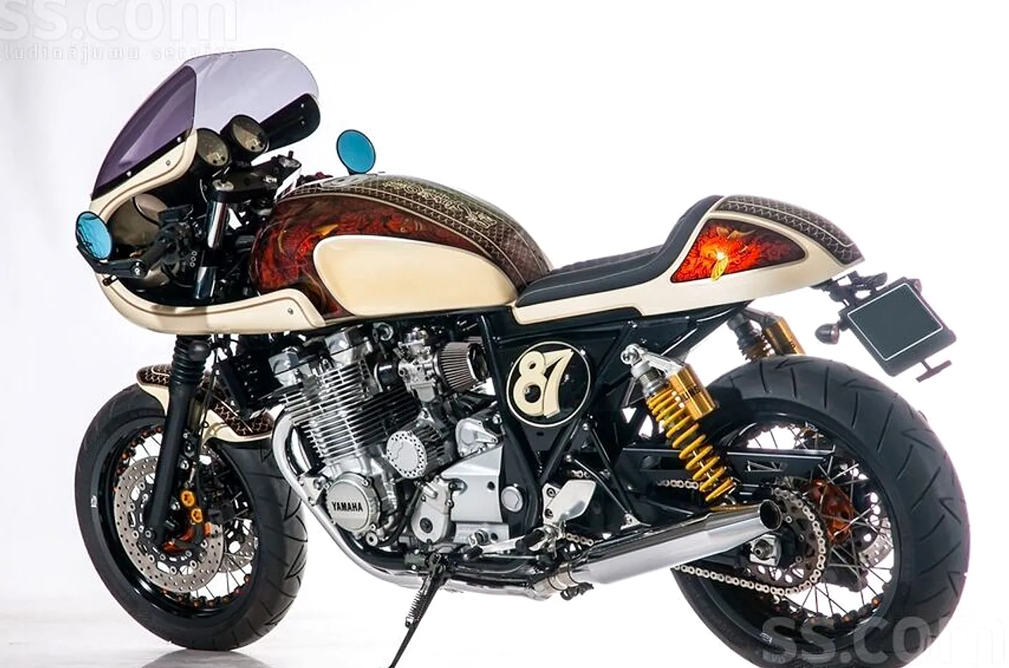 Yamaha Xjr, 2001. gads