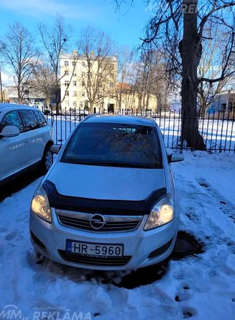 Opel Zafira, 2009. gads