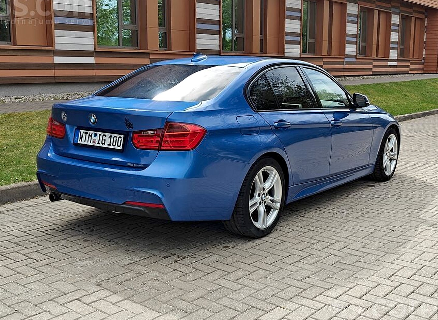 BMW 320 — foto 6