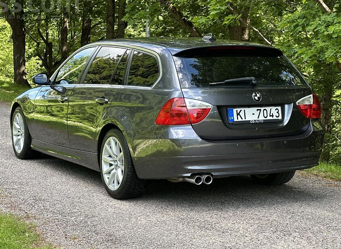 BMW 330 — foto 2