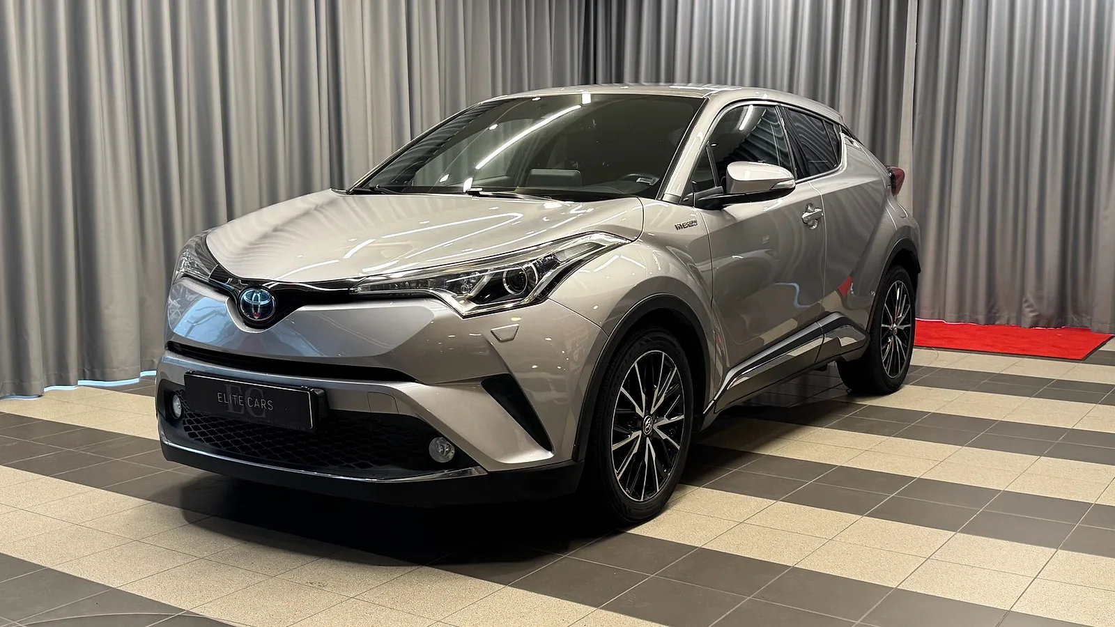 Toyota C-HR, 2018. gads