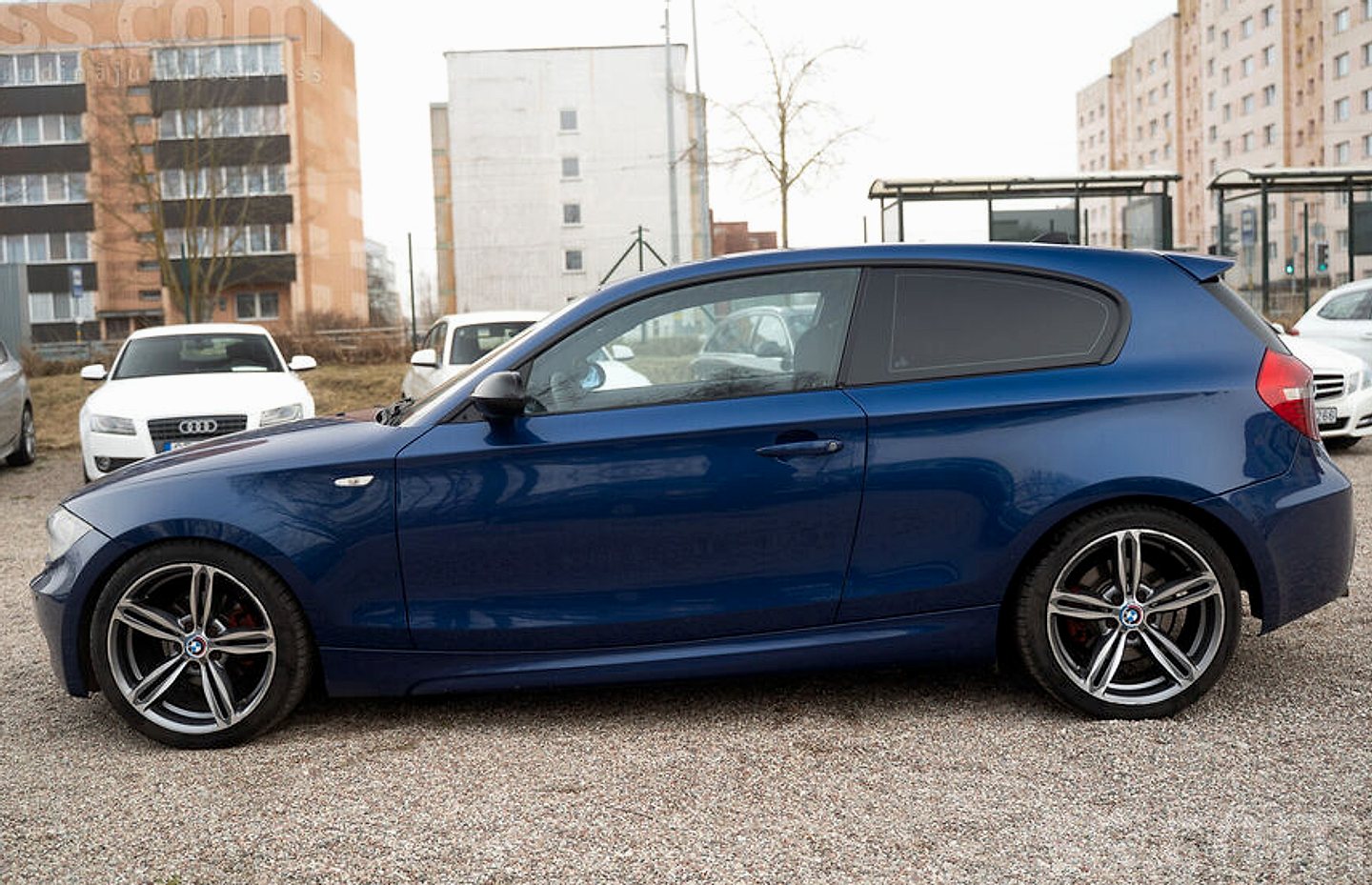 BMW 118 — foto 2