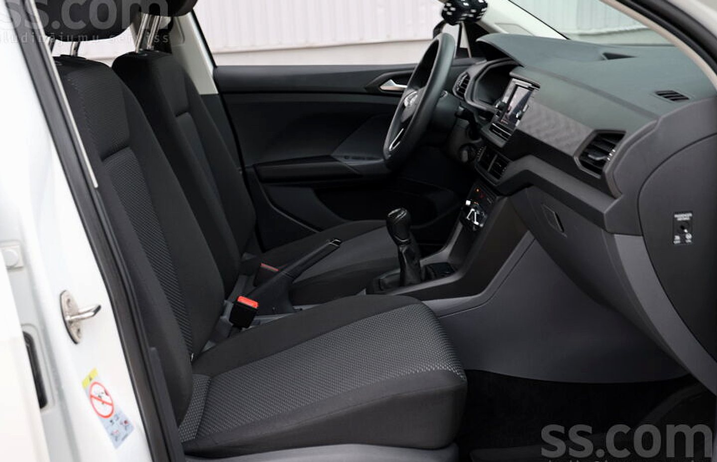 Volkswagen T-Cross — foto 6