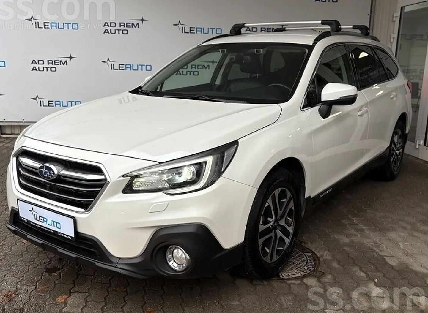 Subaru OUTBACK, 2021. gads
