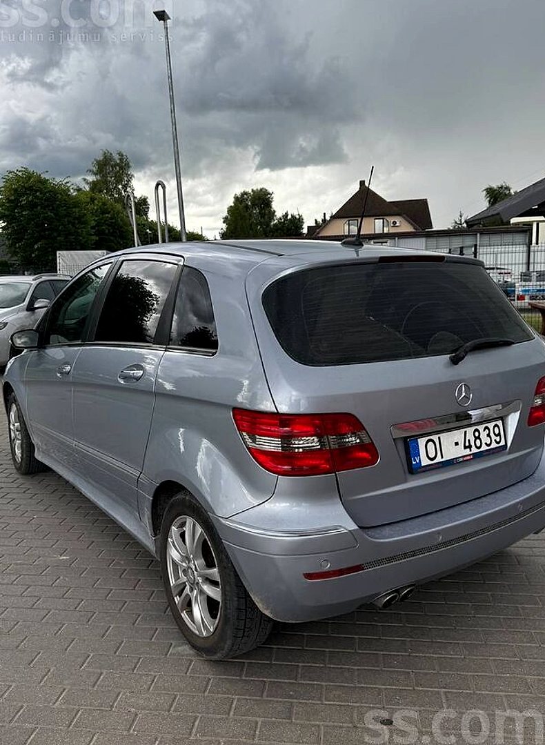 Mercedes-Benz B200 — foto 3