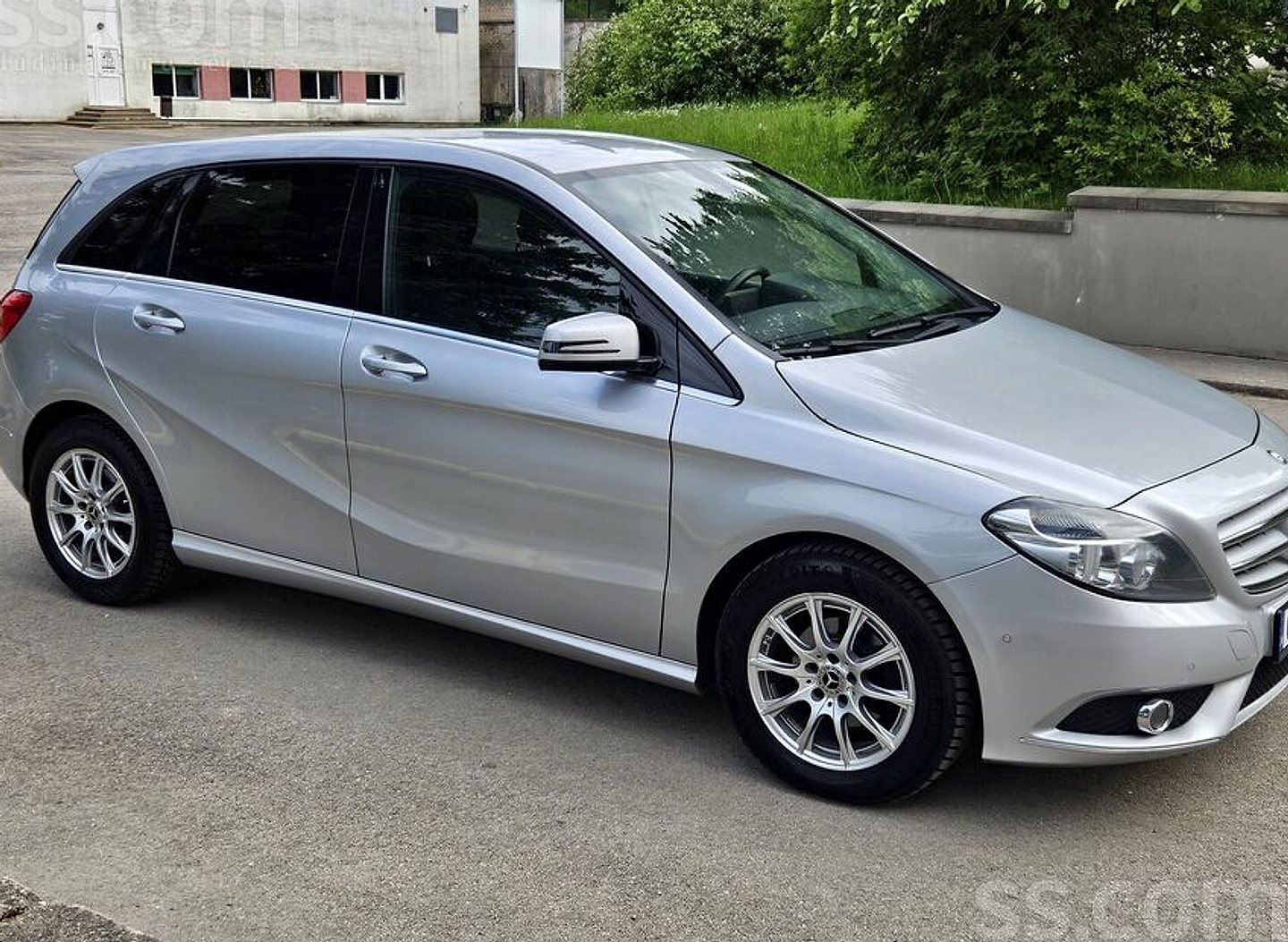 Mercedes-Benz B180 — foto 5