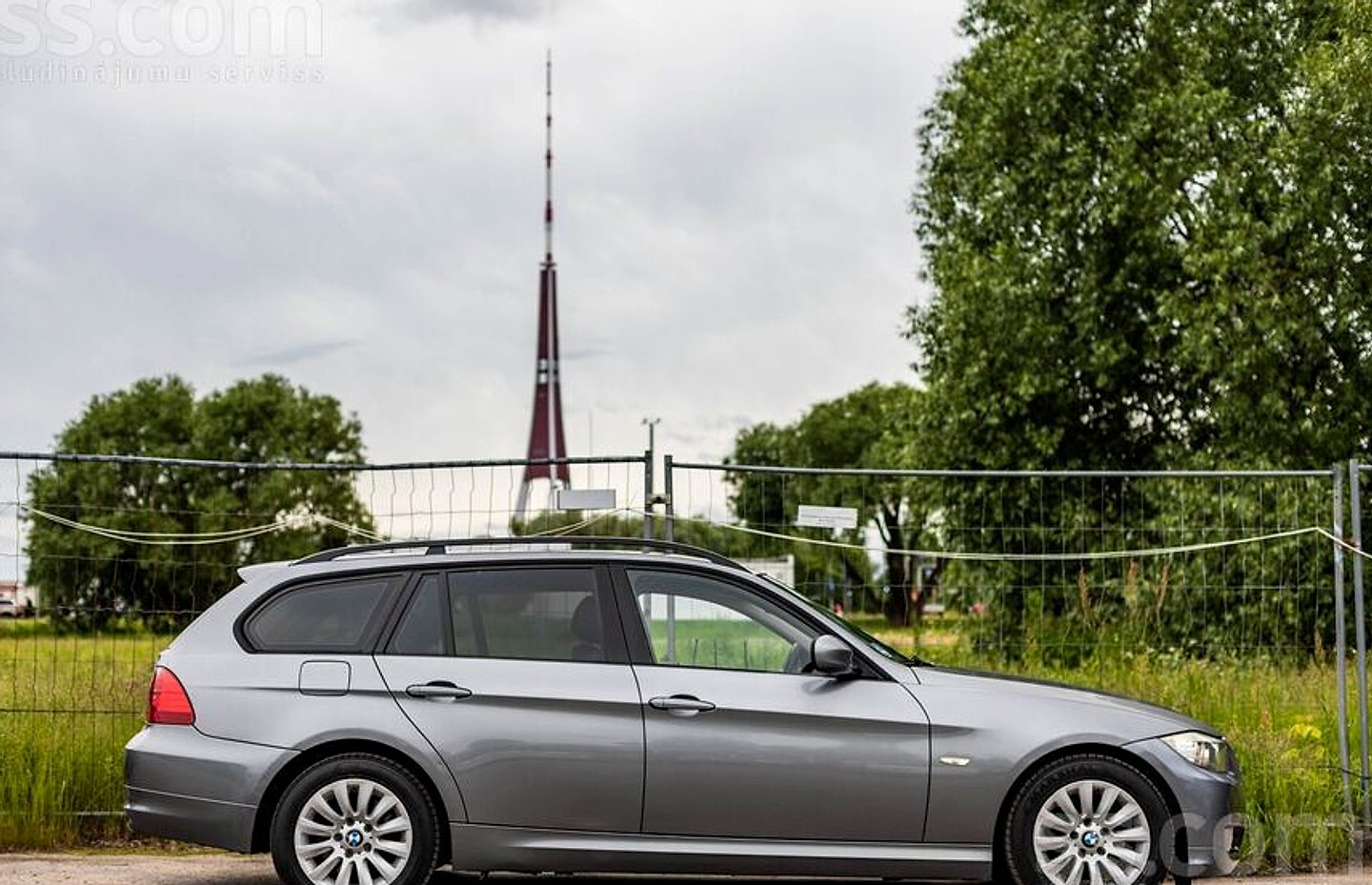 BMW 320 — foto 5