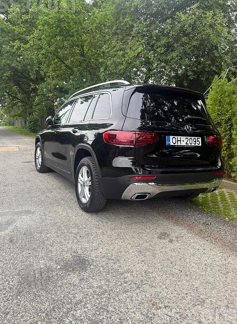 Mercedes-Benz GLB 200 — foto 2