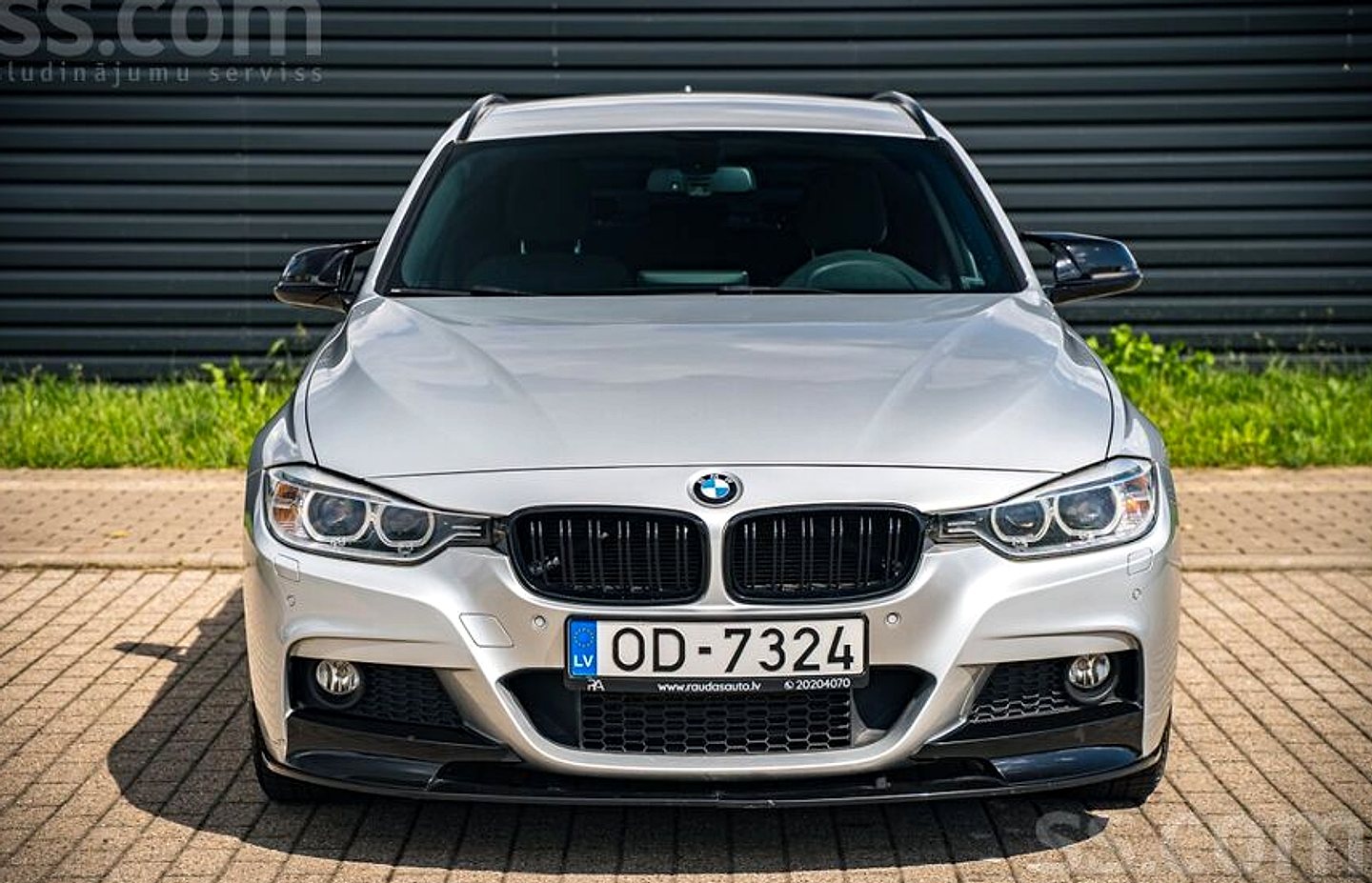 BMW 320 — foto 2