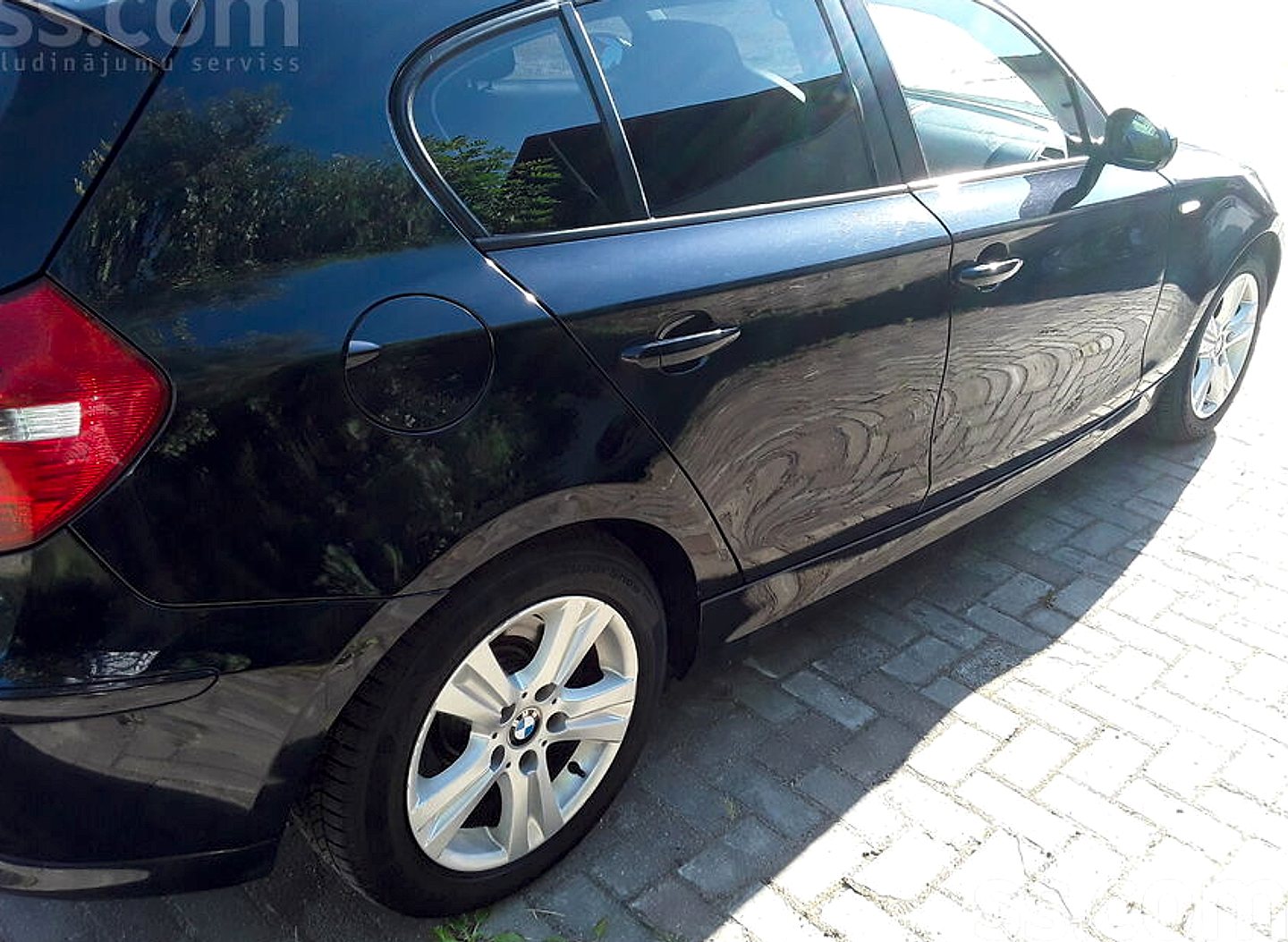 BMW 118 — foto 2