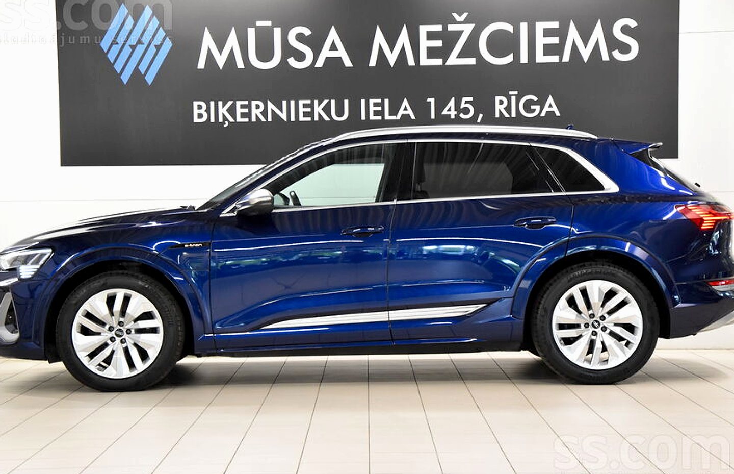 Audi E-tron — foto 5