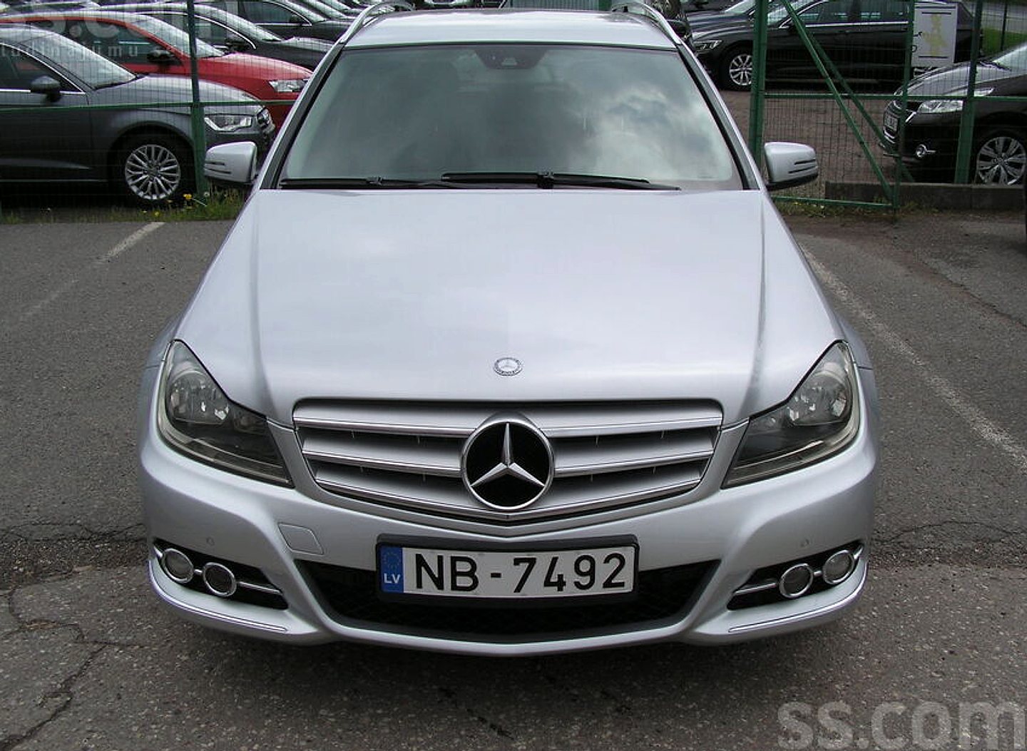 Mercedes-Benz C220 — foto 5