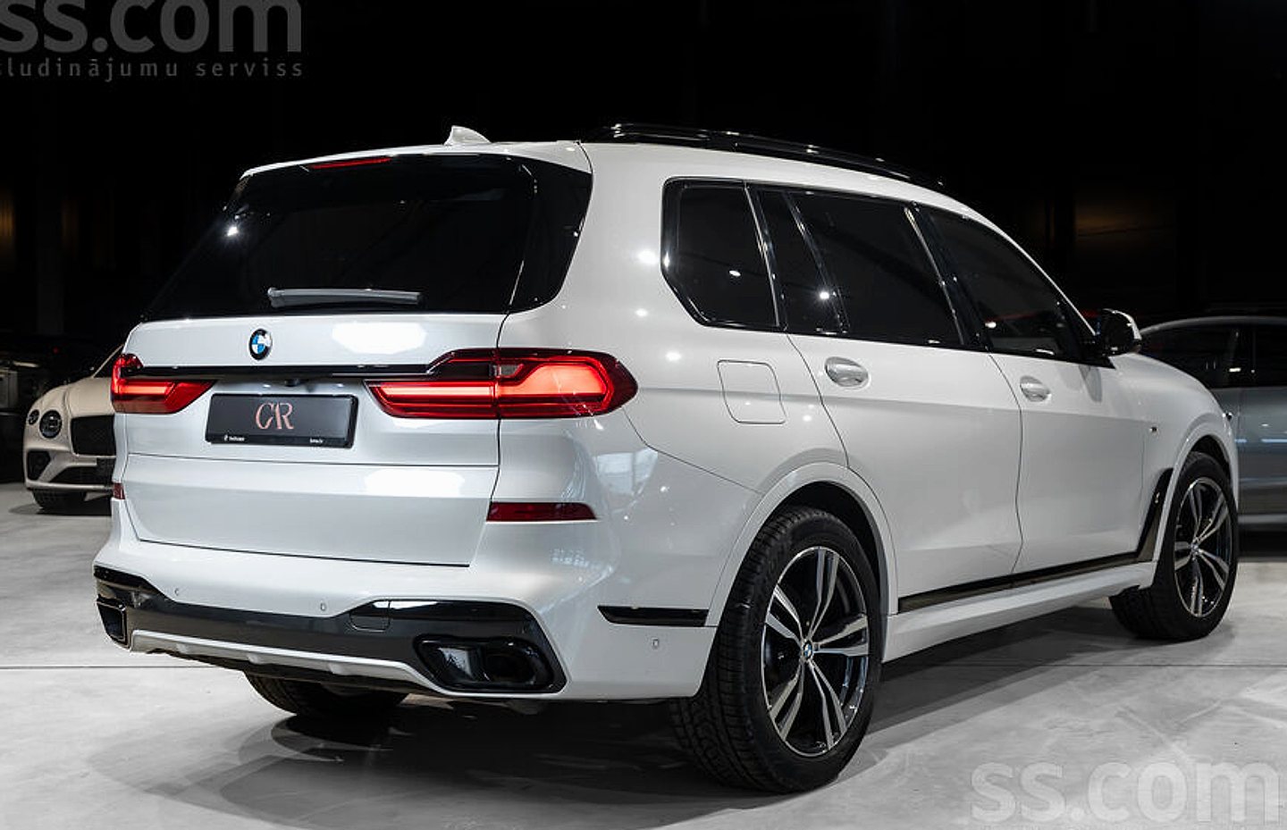 BMW X7 — foto 4