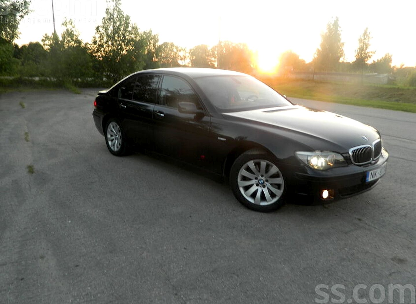 BMW 730 — foto 2