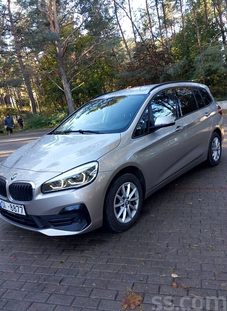 BMW 216, 2021. gads