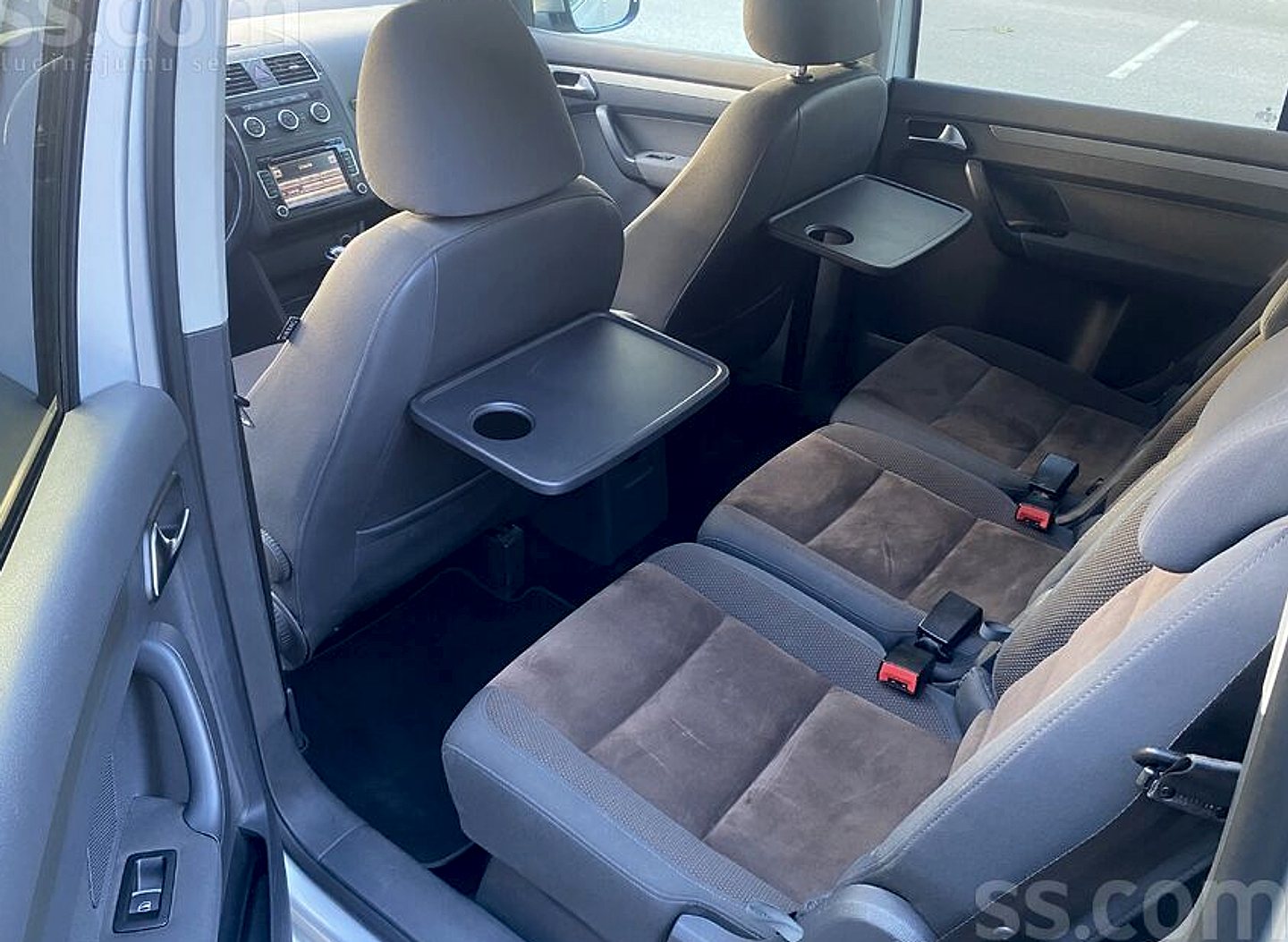 Volkswagen Touran — foto 6