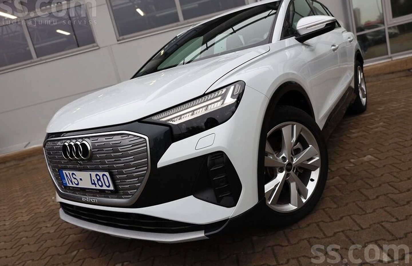 Audi E-tron — foto 2