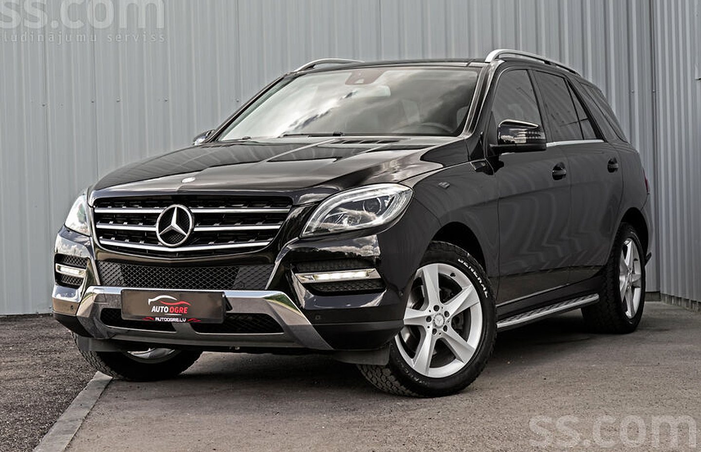 Mercedes-Benz ML350, 2012. gads