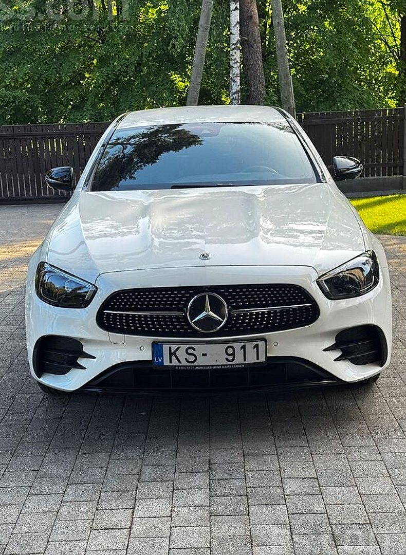 Mercedes-Benz E300 — foto 3