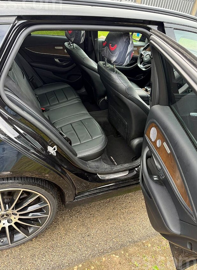 Mercedes-Benz E350 — foto 6