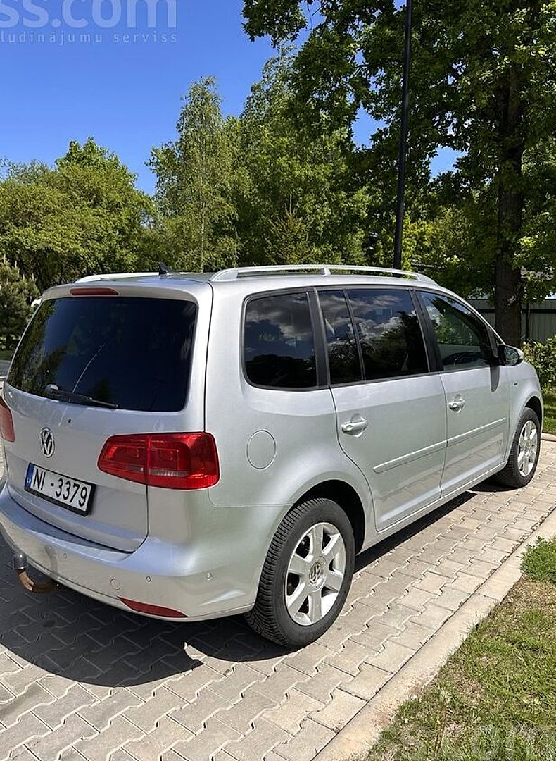 Volkswagen Touran — foto 4