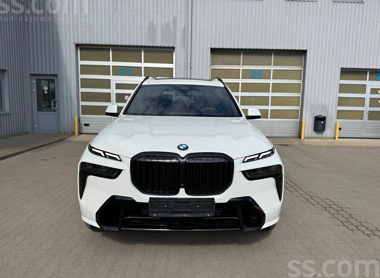 BMW X7 — foto 2