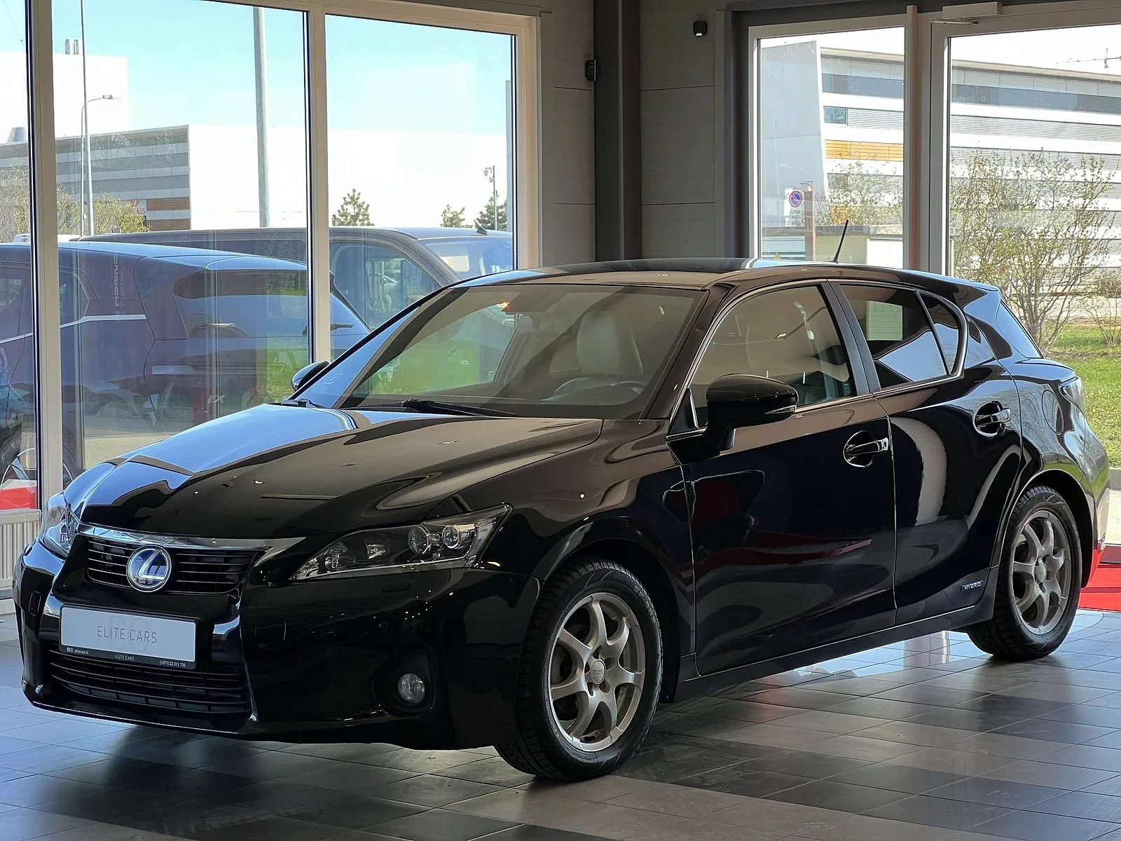 Lexus CT200H, 2011. gads