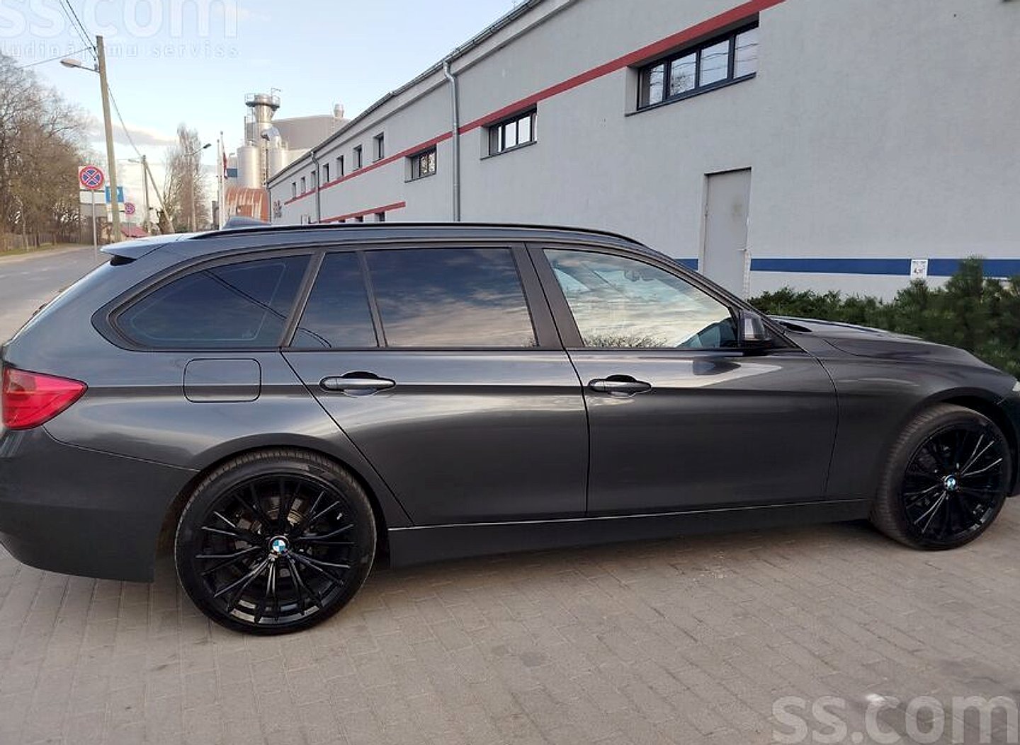 BMW 320 — foto 5