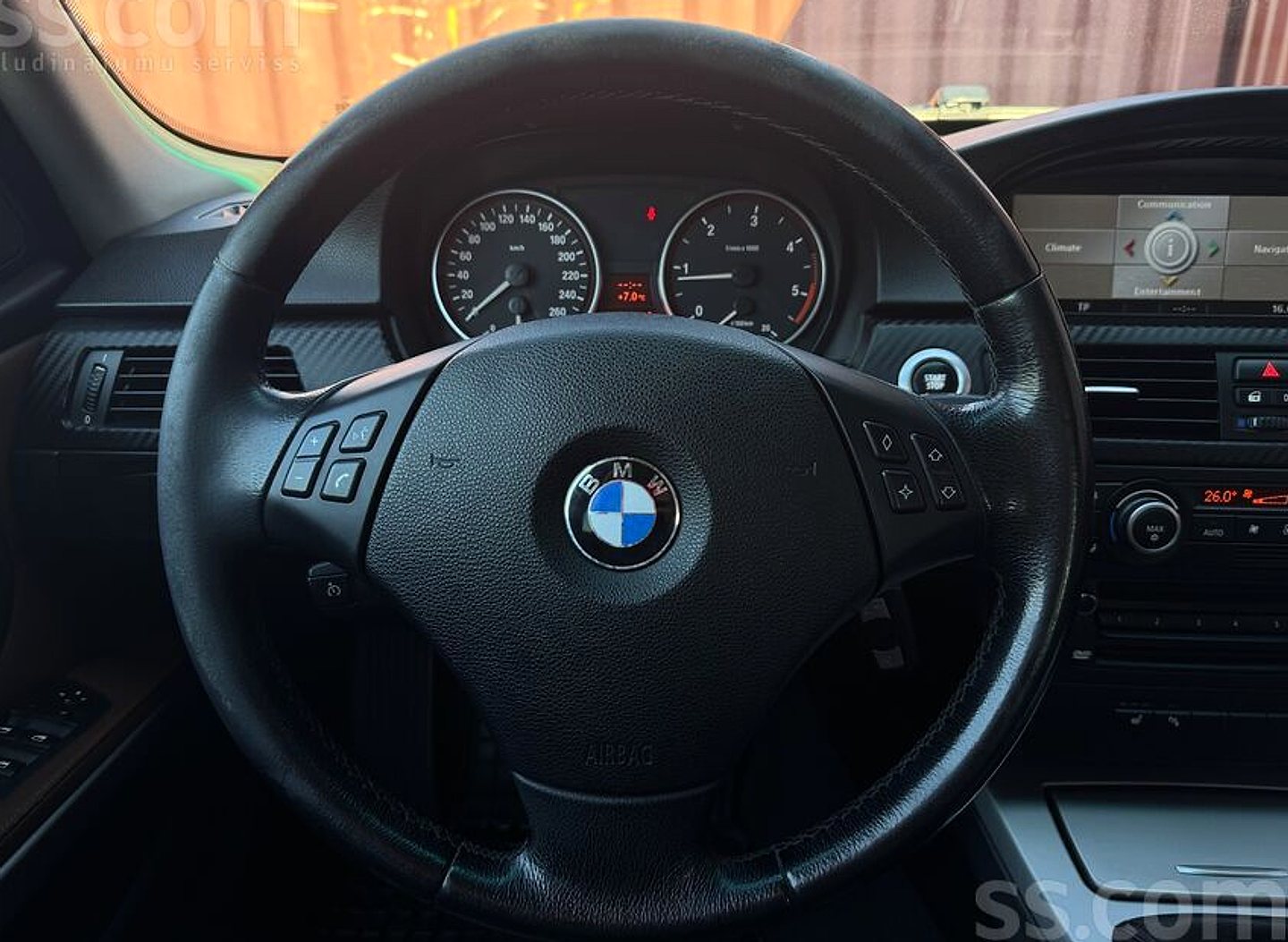BMW 320 — foto 6