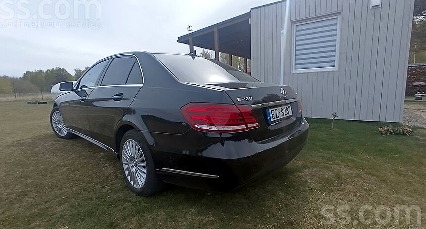 Mercedes-Benz E220 — foto 3