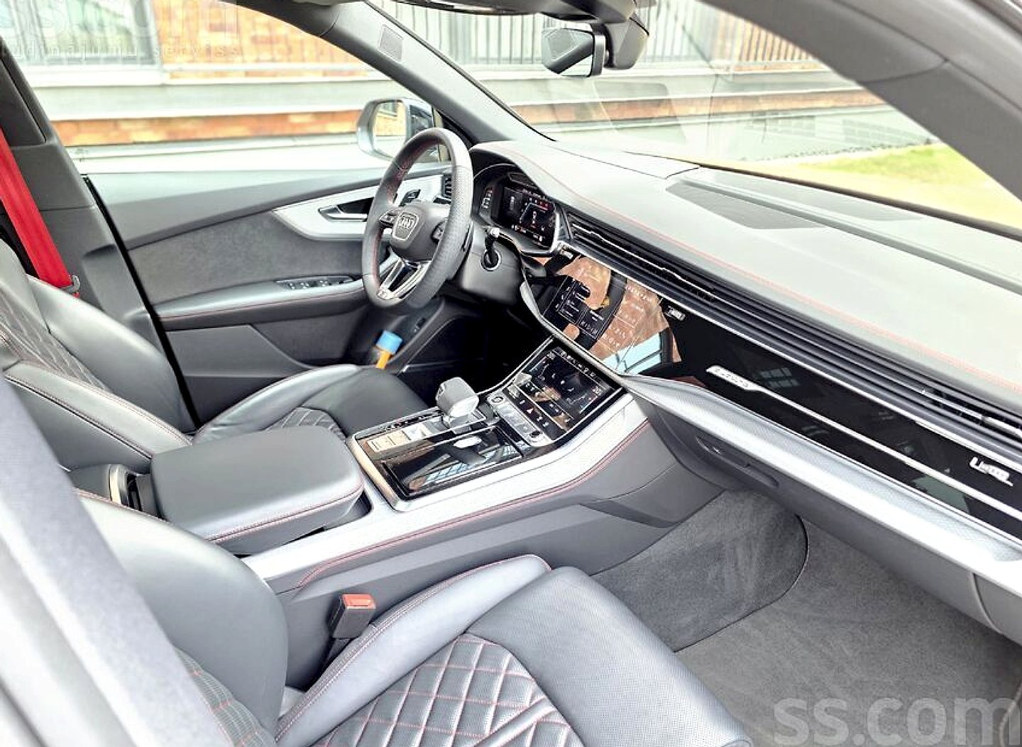 Audi Q8 — foto 6