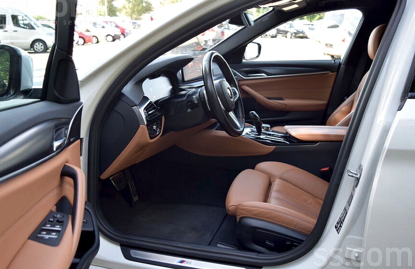 BMW 530 — foto 3