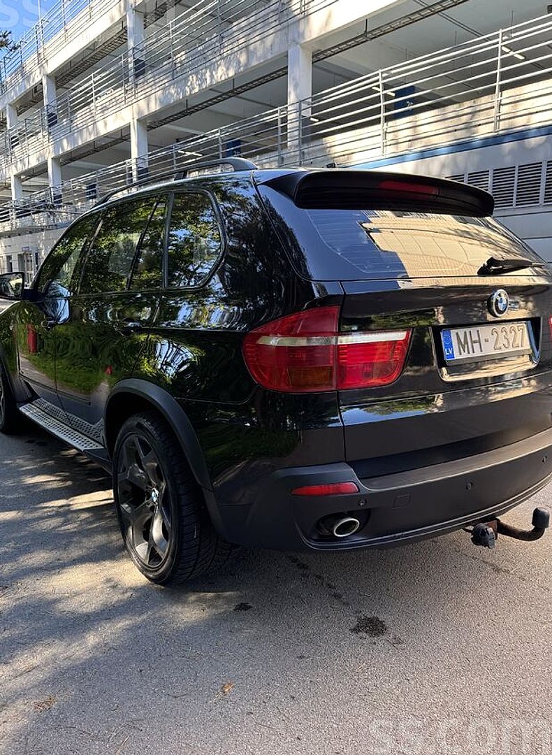 BMW X5 — foto 4