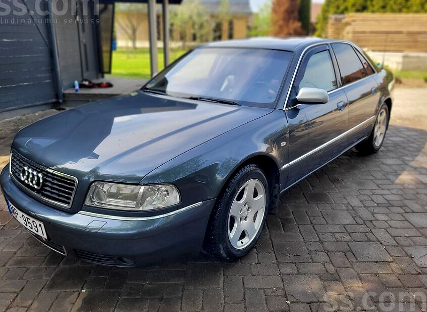 Audi A8 — foto 3